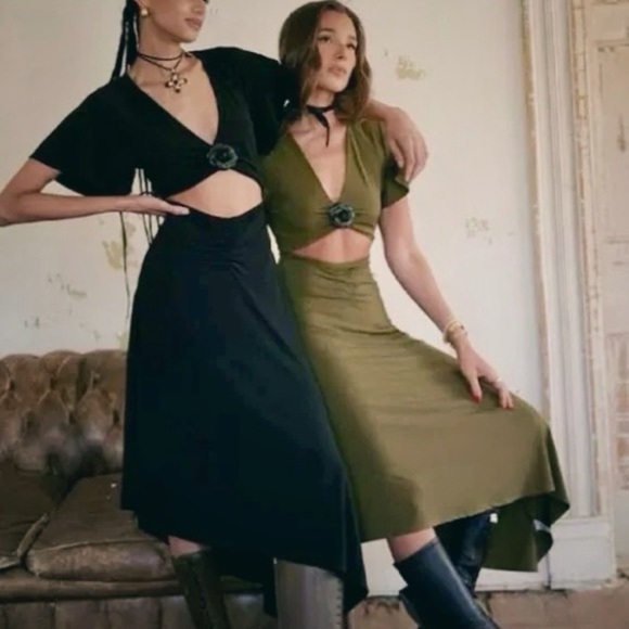 NWT WeWoreWhat ‘Cutout Asymmetric Midi Dress’ in “Military Olive” Size Small - Picture 4 of 6